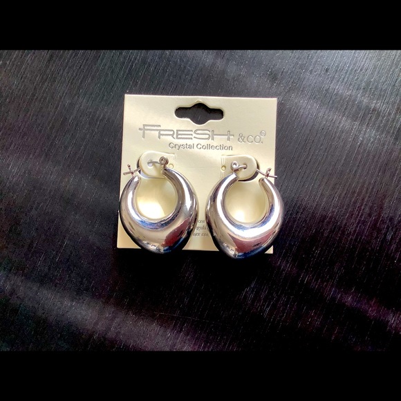 fresh&co Jewelry - Stainless Steel Silver Hoop Earrings Oval Shape